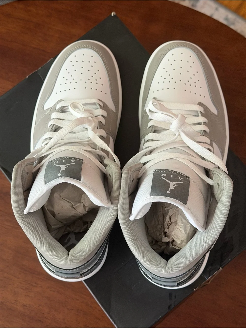 Air Jordan 1 Mid SE “Cool Grey” - Picture 4 of 6